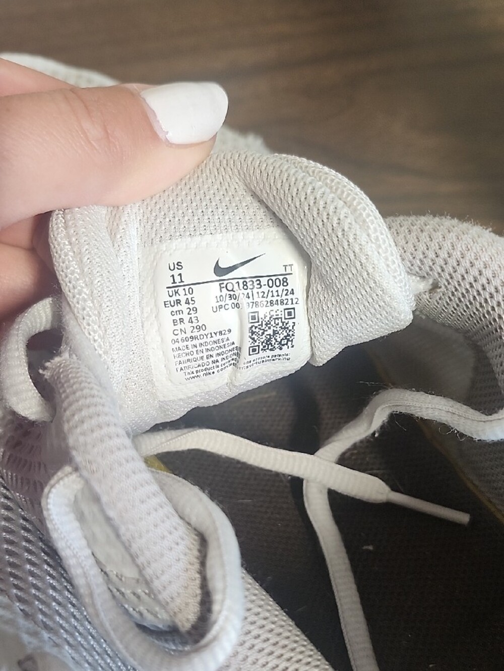 Nike Air Max Men's White & Light Gray Training Sneakers - Picture 3 of 5